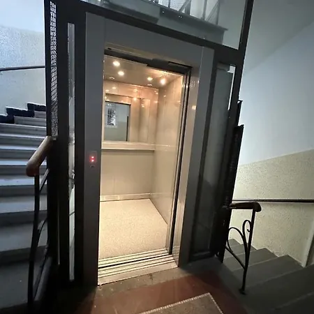 Gorkeho In Centre Apartment *