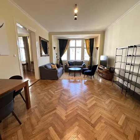Appartement Gorkeho In City Centre