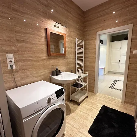 Gorkeho In City Centre Appartement