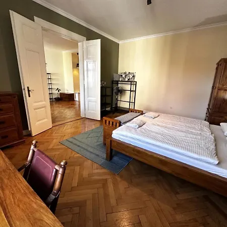 Gorkeho In Centre Apartament *