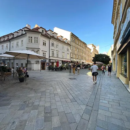 Gorkeho In Centre Bratysława