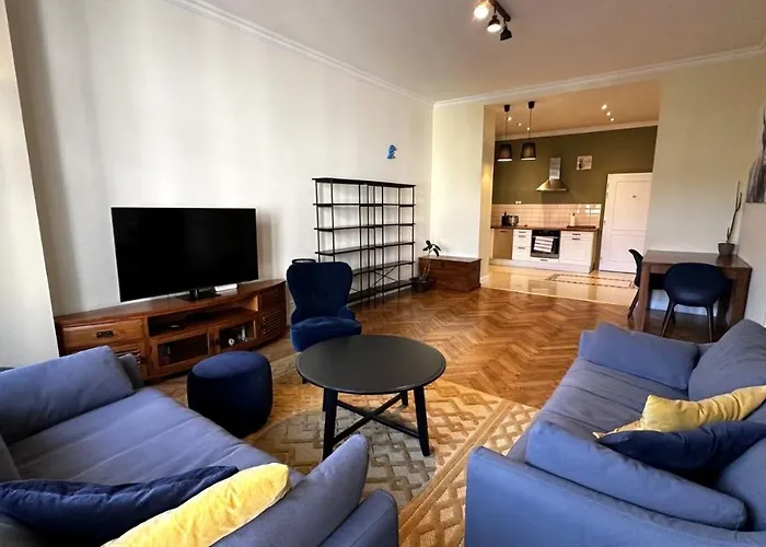 Apartament Gorkeho In Centre