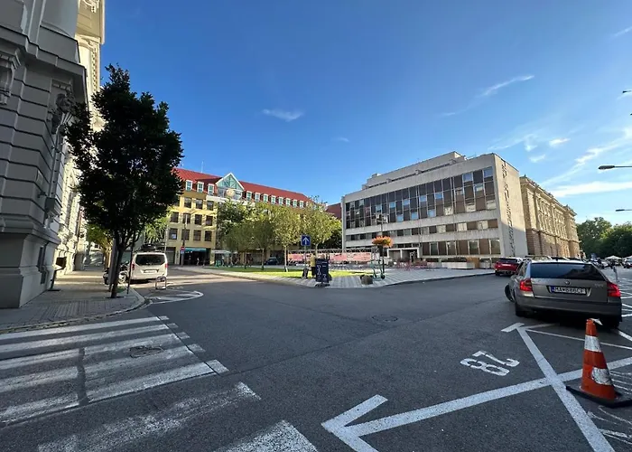 Apartament Gorkeho In Centre